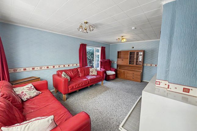 18, Cilcennin Close, Hereford photo 4