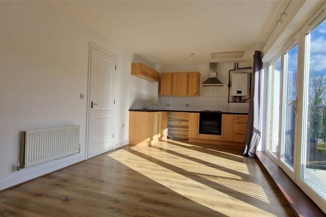 Thumbnail Flat for sale in Monmouth Court, Romulus Road, Gravesend, Kent