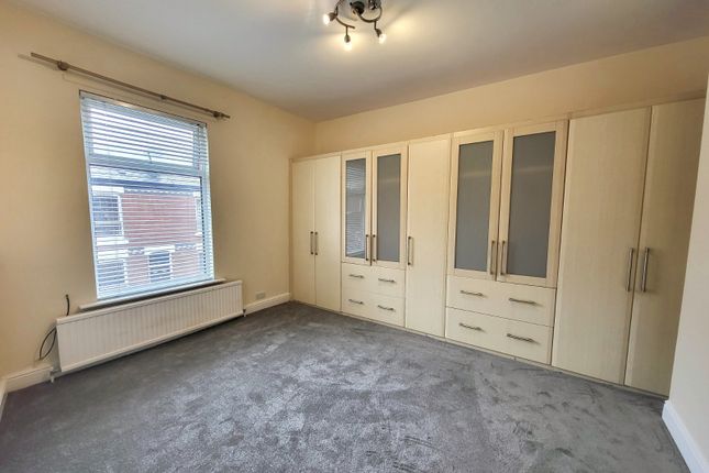 14, Harwood Street, Stockport photo 4