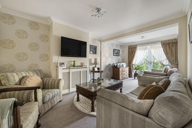 16, Fairway Drive, Dartford photo 2