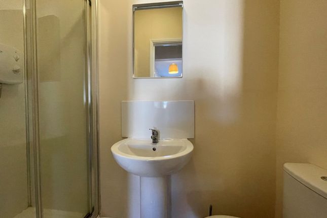 Room 2, 24 Westmorland Street, Doncaster, photo 5