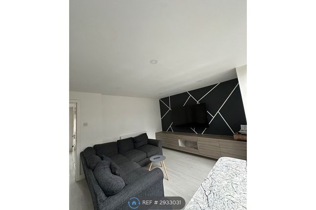 Cathkin Close, Leicester photo 5