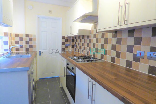 Terraced house to rent in Bruce Street, Leicester
