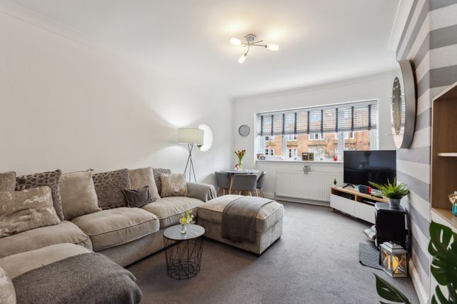 Flat for sale in Thornwood Gardens, Glasgow