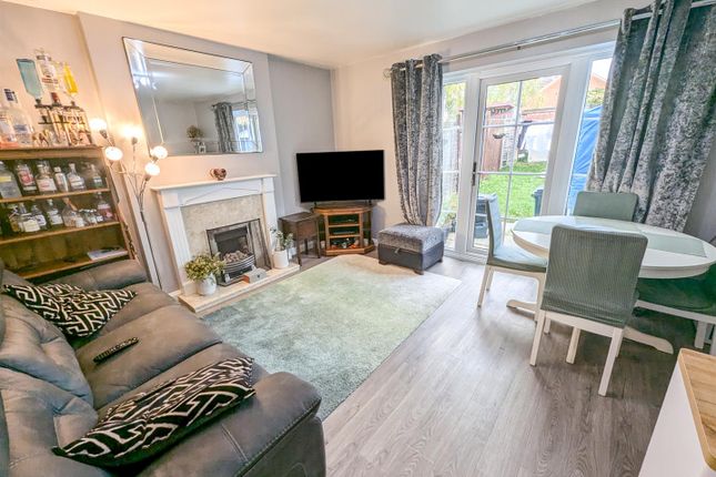 50, Chatsworth Road, Corby photo 3