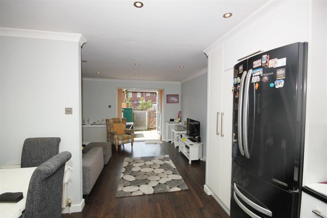 48, Abbeyfield Road, London photo 5