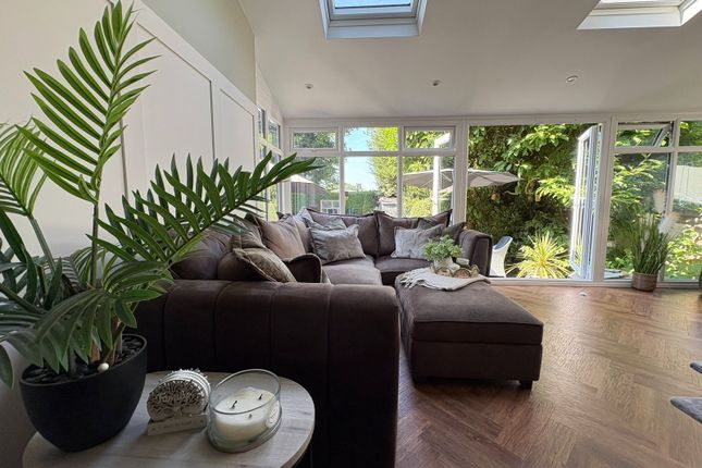 23, Hall Lane, Maghull photo 2