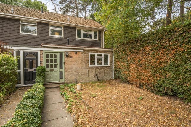 3-bed terraced on Troutbeck Walk, Camberley, £400,000