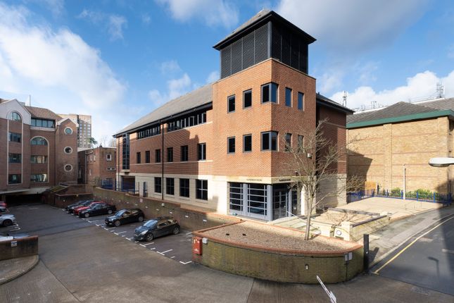 Office to let in Clarendon House, Clarendon Road, Redhill