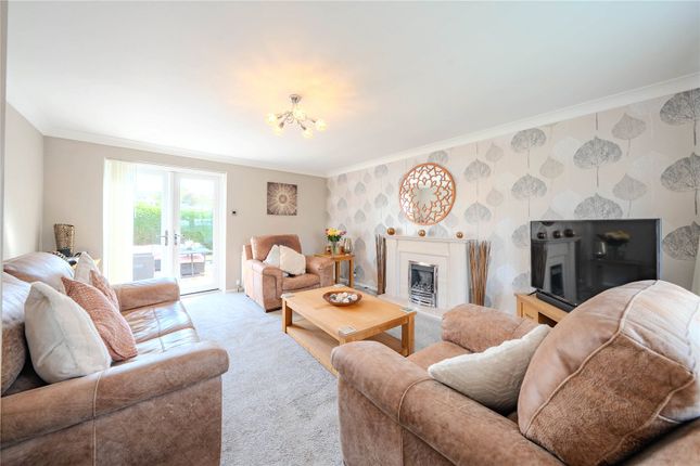 2, Kirklees Garth, Pudsey photo 2