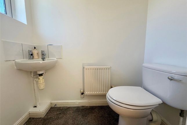119, Grenville Road, Grays photo 4