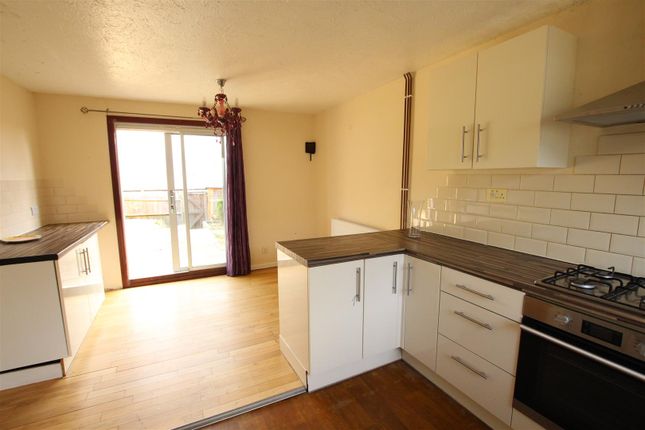 75, Drywell Court, Standens Barn photo 4