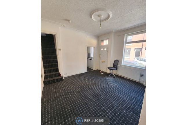 Thumbnail Terraced house to rent in Woodview Terrace, Leeds