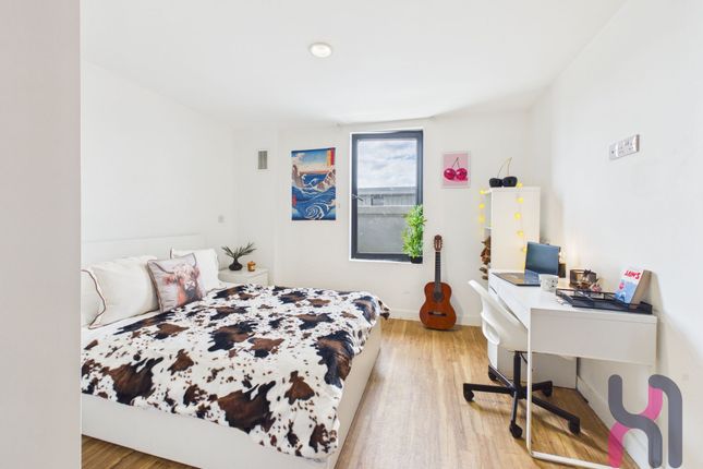 1-bed flat on 706B The Campus, Frederick Road, Salford, £1,200/mo