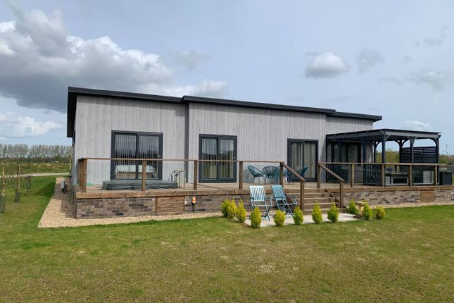 2-bed caravan on 129, Heron Lakes Luxury Lodge Park, Routh, Beverley, £255,000