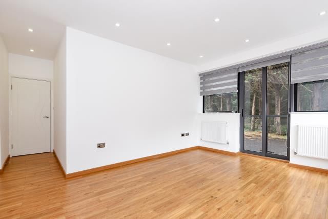 Flat 4 Kian Court, Southfield Road, Witney photo 4