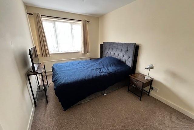 3, Merton Road, Daventry photo 2