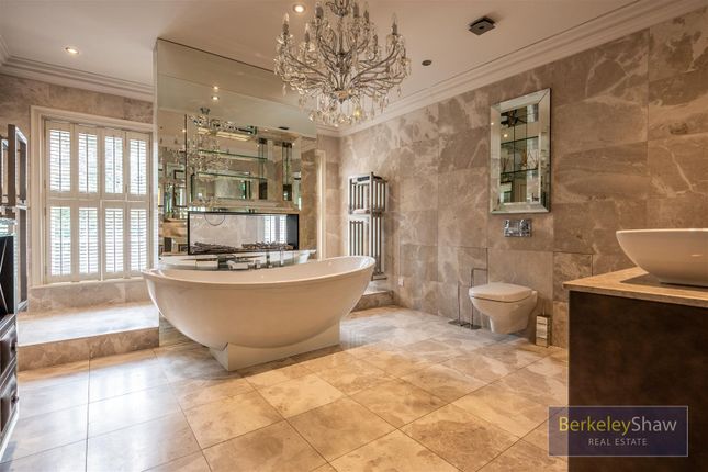 En-Suite Master