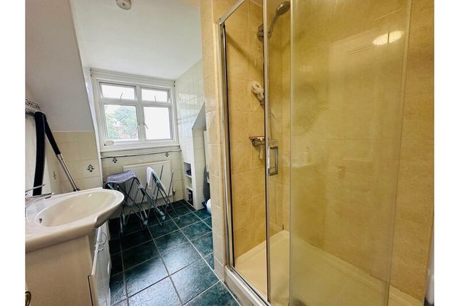 393, Goldhawk Road, Stamford Brook photo 5