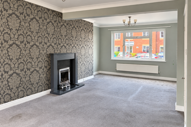 Briar Close, Evesham photo 2