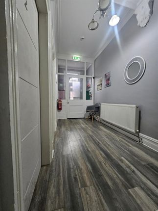 Room 2, 140 Lower Rawson Street, Bolton photo 2