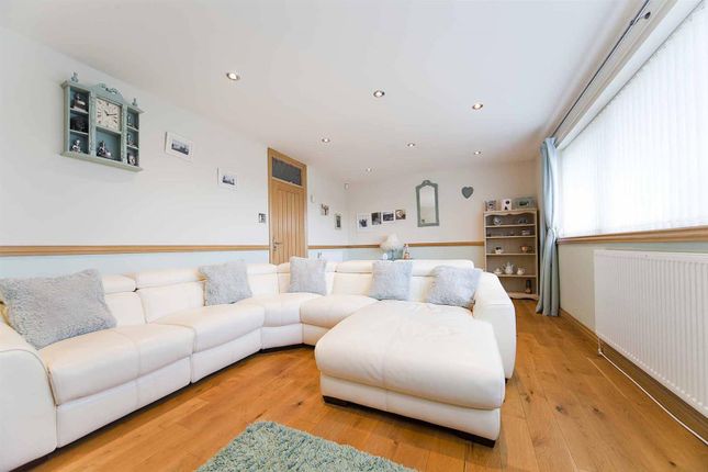 84, Elizabeth Way, Hartlepool photo 4