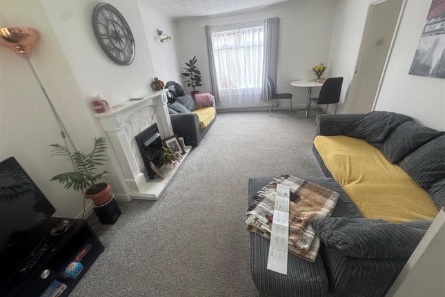 20, Chantry Close, Middlesbrough photo 2