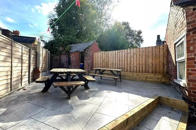A Bright And Spacious Outdoor Garden Area Featurin...