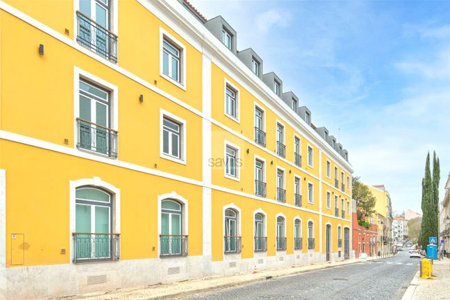 Thumbnail Apartment for sale in 3 Bedroom Apartment, Janelas Verdes, Estrela, Lisbon