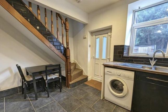 18, Revill Lane, Woodhouse photo 4