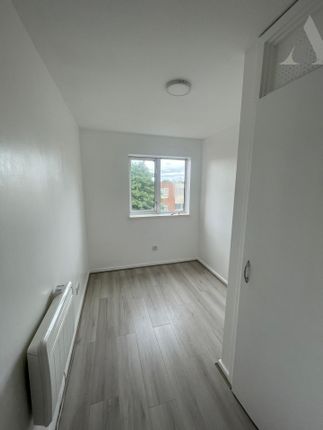 Flat 4, Birmingham photo 5