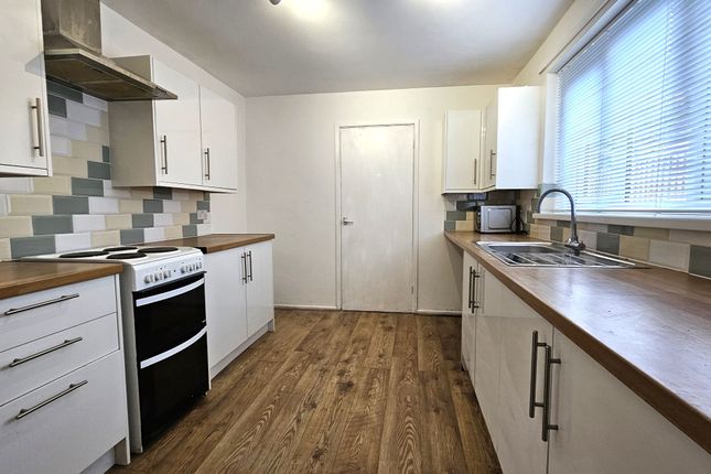 62 Caefelin Street, Abertillery photo 4
