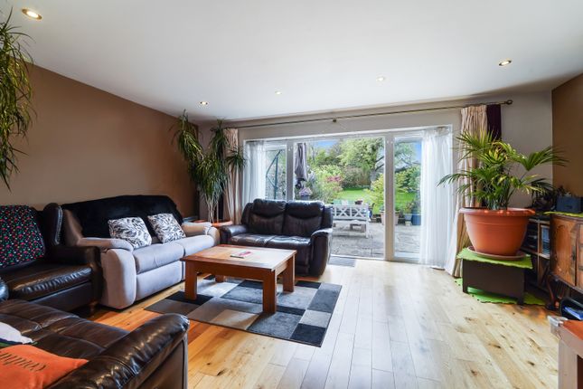 15, Pollard Road, Morden photo 4
