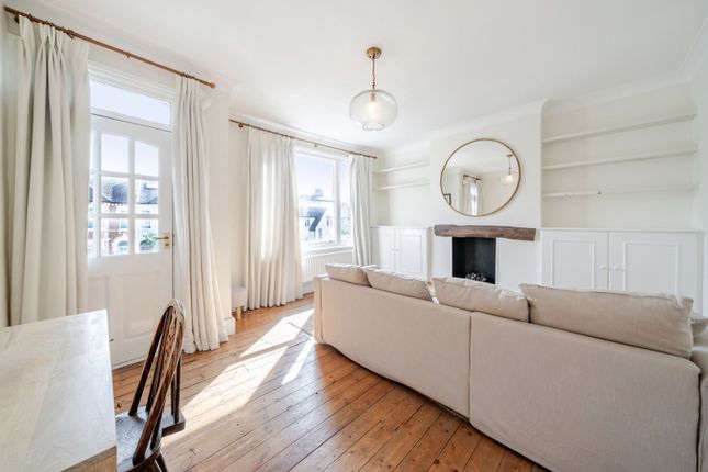Flat B, 198, Cavendish Road, London photo 3