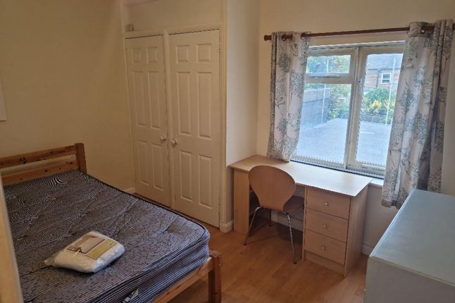 36, St Peters Place, Canterbury photo 3