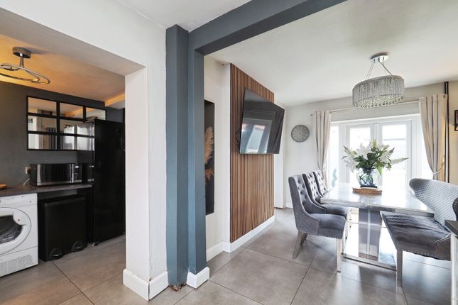 7, Elizabeth Close, Nottingham photo 3