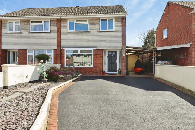 22, Ewbank Close, Barry photo 2