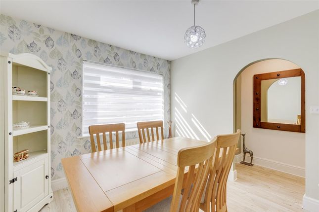 39 Thorneywood Road, Nottingham photo 3