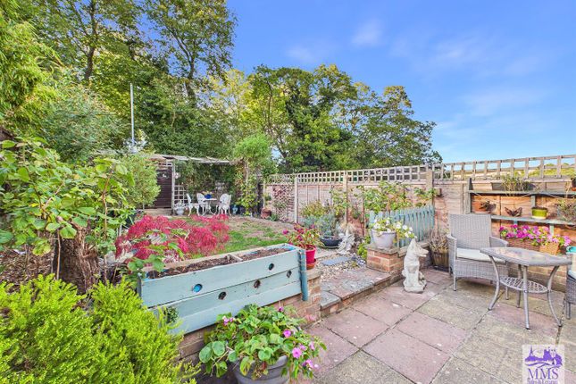 46, Settington Avenue, Chatham photo 3