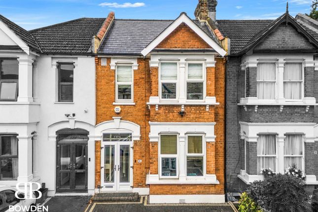 129 Auckland Road, Ilford photo 2