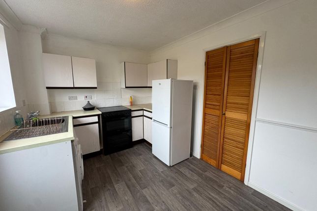 25, Honiton photo 4