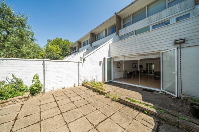 9, Tintern Close, London photo 4