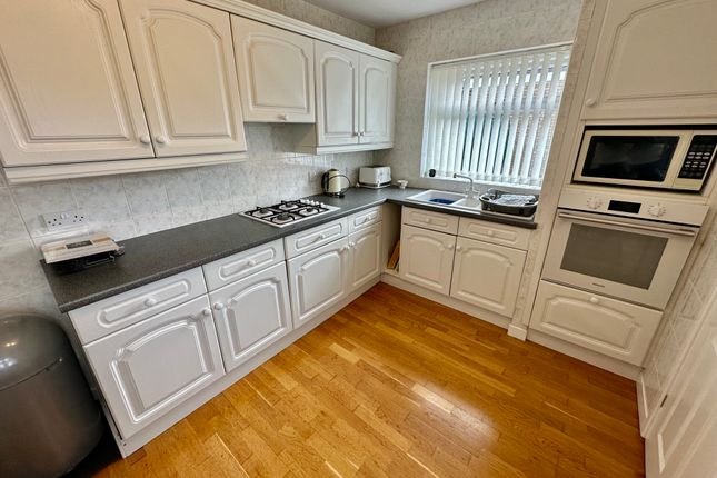 38, Windam Drive, Doncaster photo 3