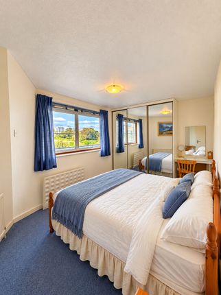 Flat 76, Ocean Court Richmond Walk, Plymouth photo 4