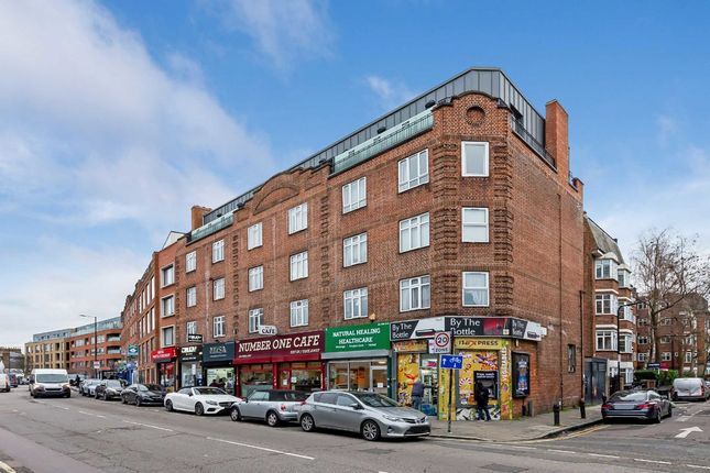 Thumbnail Flat for sale in Well Street, London