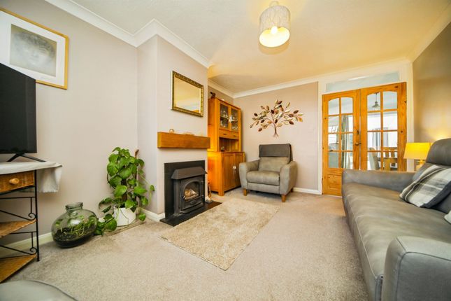 8, Howard Close, Woodbridge photo 4