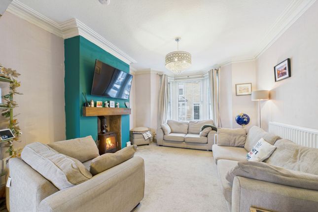 8 Berwick Street, Workington photo 3