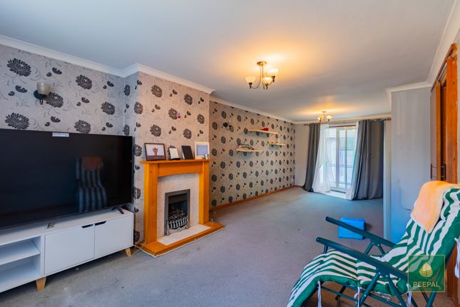 56, Water Lane, Farnborough photo 4
