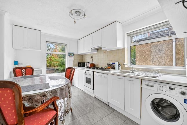 5A, Petersfield Road, Acton photo 3