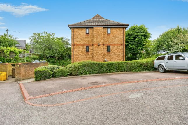 Thumbnail Flat for sale in Willow Road, Potton, Sandy, Bedfordshire